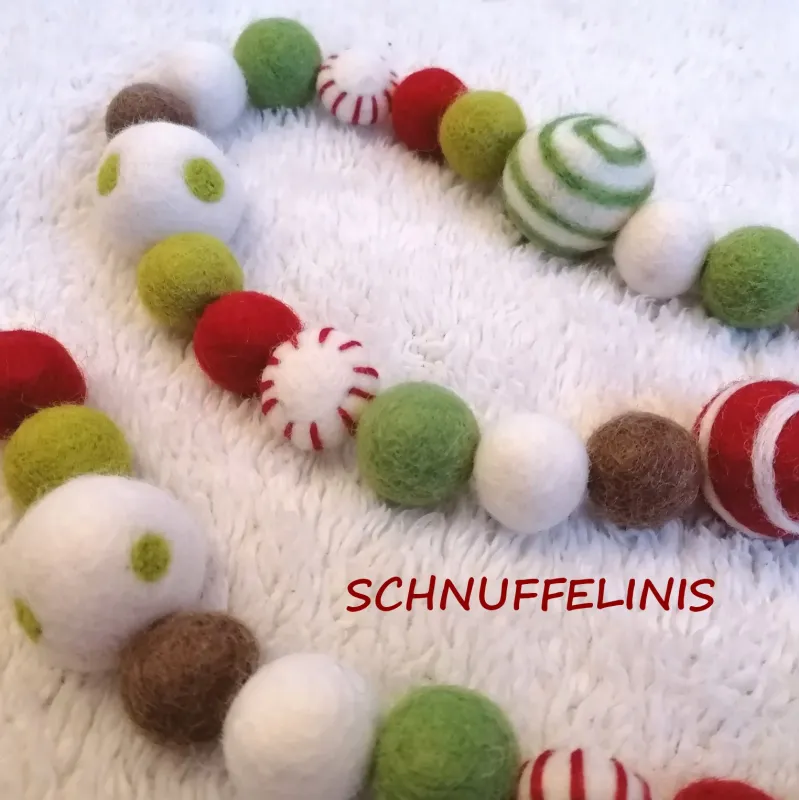 Felt balls, nostalgic Christmas garland, mantle christmas garland