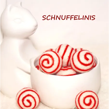 weiss rote Weihnachtskugeln, Christbaumkugeln rot, Filzkugeln weiss rot