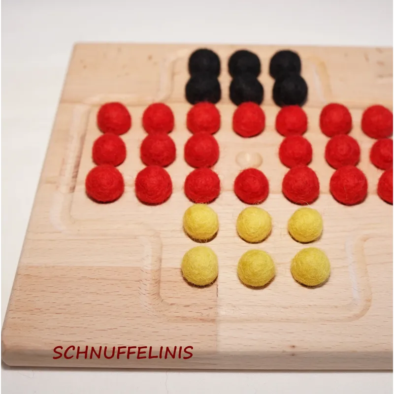 Solitaire avec boules de feutre