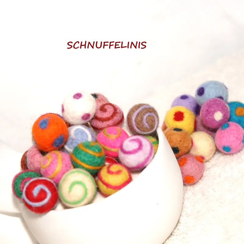 felt balls, Polka dots, felted balls, colorful polka dots