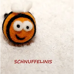 Felted bees with wings